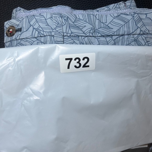 Tommy Hilfiger Mens 36 Blue Tropical Palm Leaf Chino Shorts Beach Summer Preppy - Picture 12 of 13